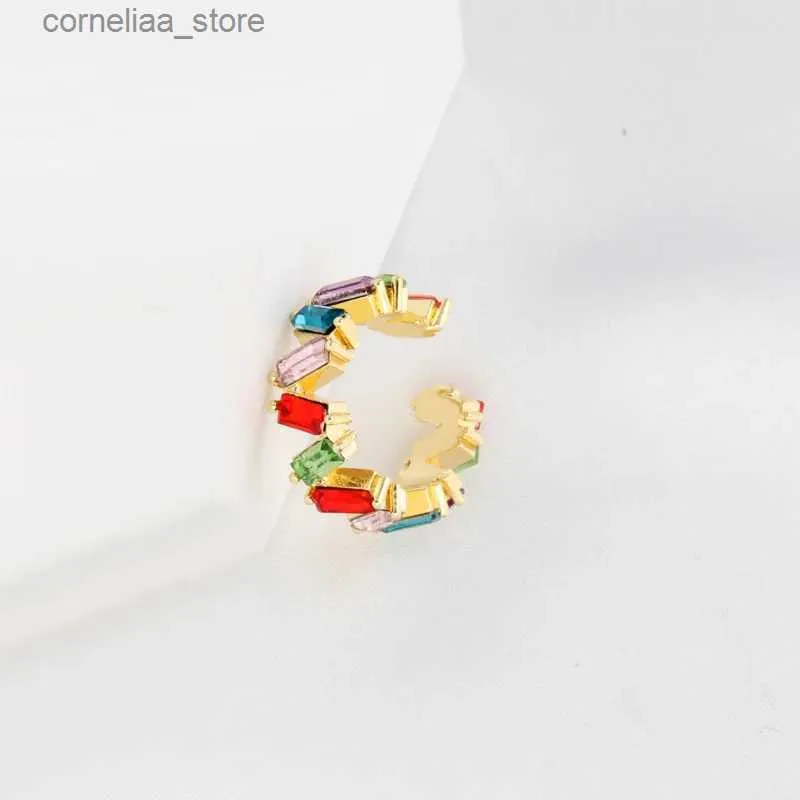 Ear Cuff Ear Cuff Clip in cristallo a forma di T per orecchio singolo senza perforazioni Lega a forma di C color arcobaleno clip per osso dell'orecchio femminile Y240326