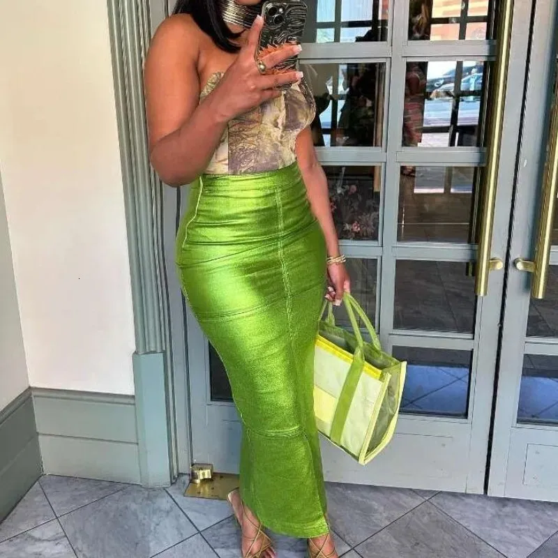 Metallic Green Skirt Y2K Women High Weist Back Slit Maxi Shiny A-Line Chaipper Up Summer Streetwear Party Clubwear 240313