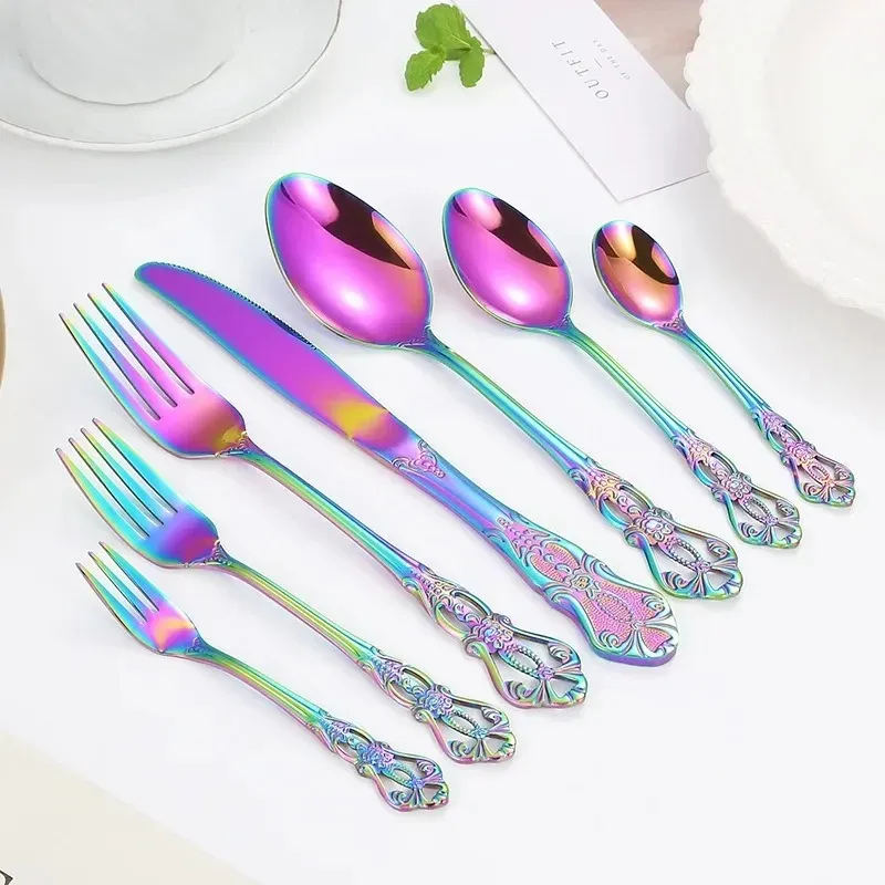 Gold Cutlery Set European Style Stainless Steel Spoon Fork Royal Steak Knife Retro Hollow Design Dinnerware Set Home Decor