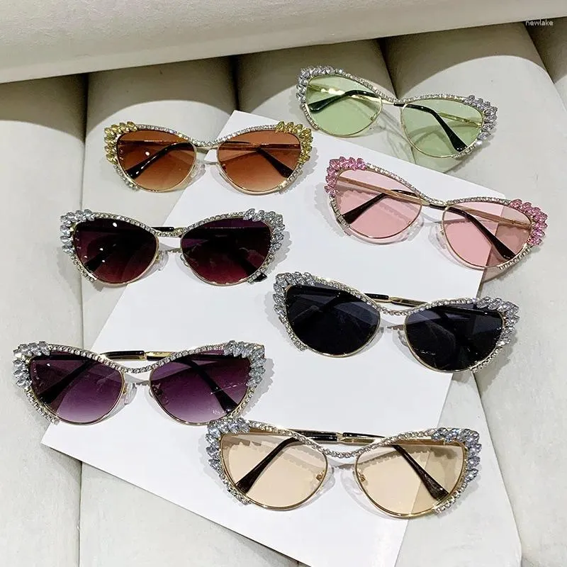 Sunglasses Vintage Full Crystal Anti-blue Light Eyeglasses For Women Alloy Small CatEye Rhinestone Shiny Clear Glasses Frame