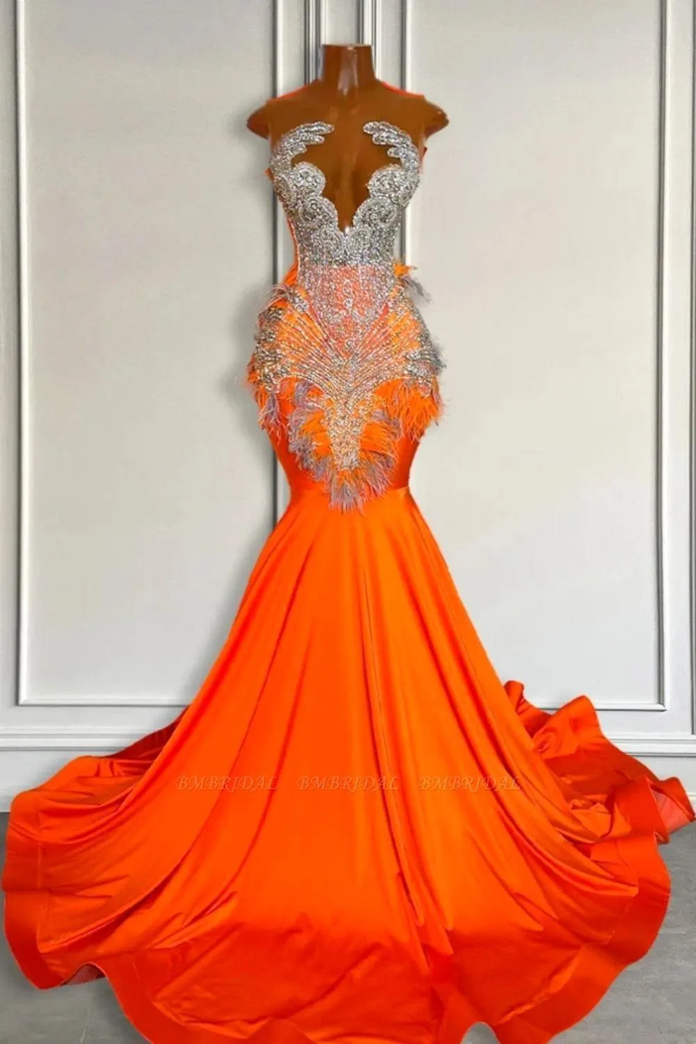Superbes robes de bal de sirène orange avec des cristaux d'argent paillettes sexy pure bijou cou perles plume longues robes de soirée robes de bal BC18253