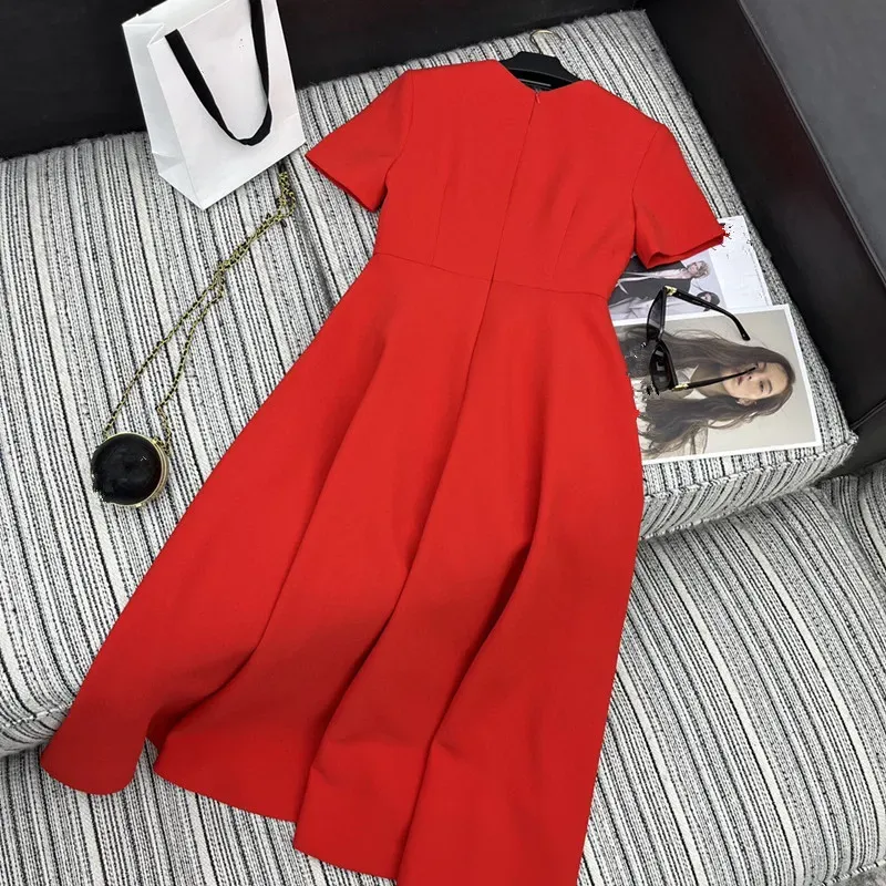 2024 Spring Red/Black O Neck Short Sleeves Women Dress Designer Solid Flowers Long Party Dress Hiliday Dress 202102