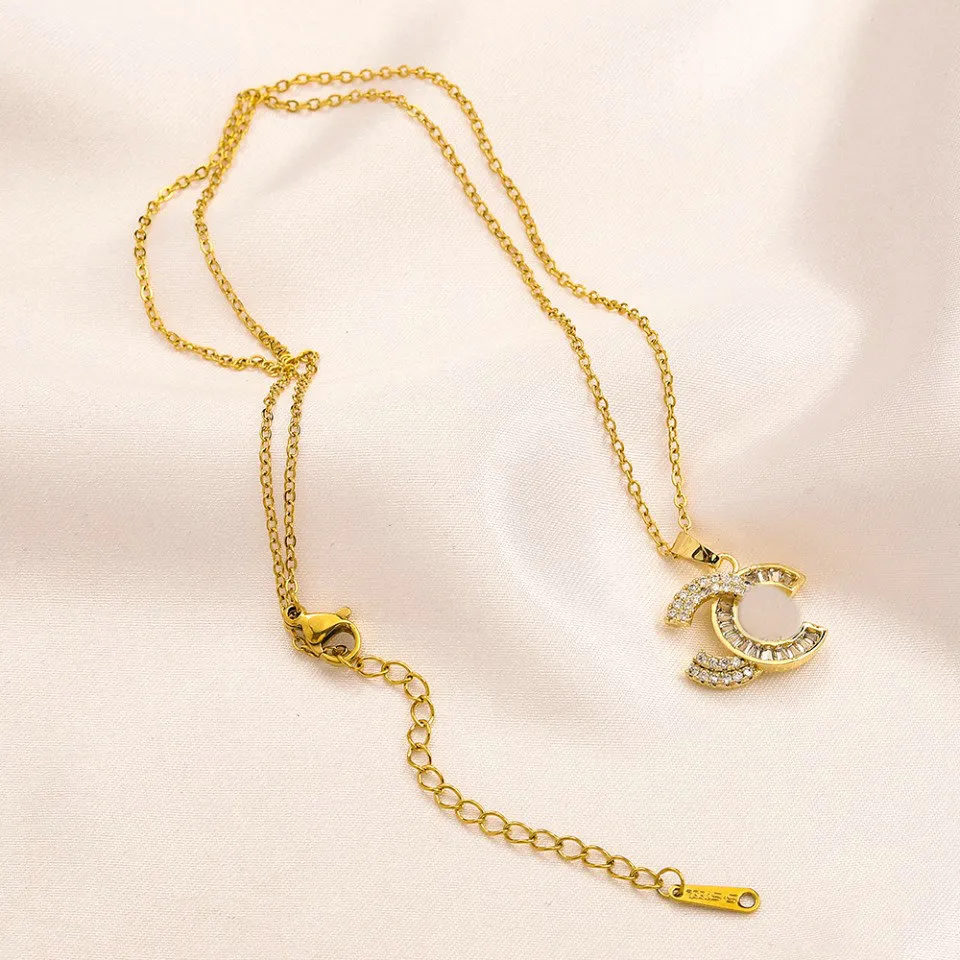 Luxuriöse Damen-Halsketten, Designer-Schmuckzubehör, Marken-Halsketten mit Buchstaben-Anhänger, Kette, 18 Karat vergoldet, Crysatl-Strass-Halskette