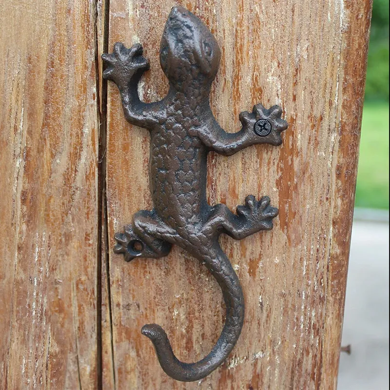 Rotaie Accenti in ferro rustico vintage europeo Geco Wall Lizard Design Home Garden Decor Gancio da parete in ghisa