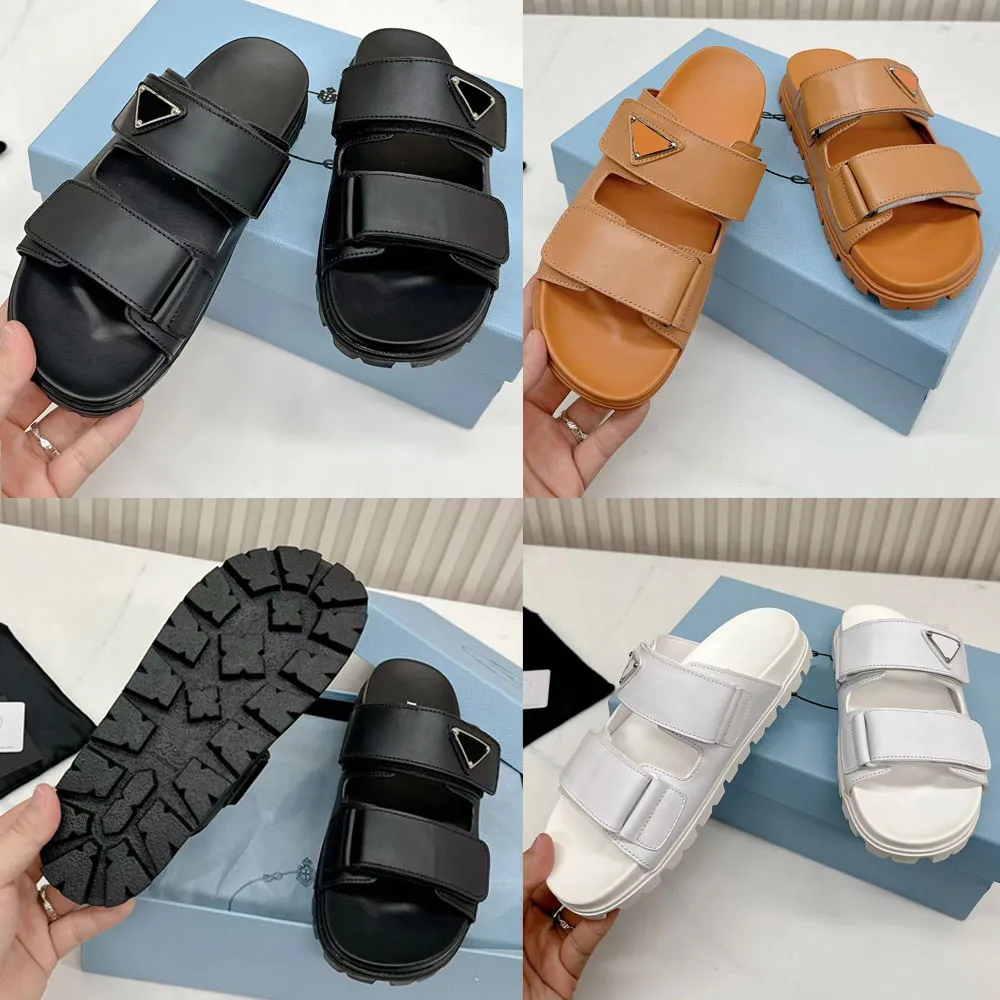 Nappa Leather Slides Black 1XX708 Designer Slides Women Sandal Leather Sandals Triangle Slides 24SS Ny stil med elegant ikonisk signatur Slides Lug Tread Sandal