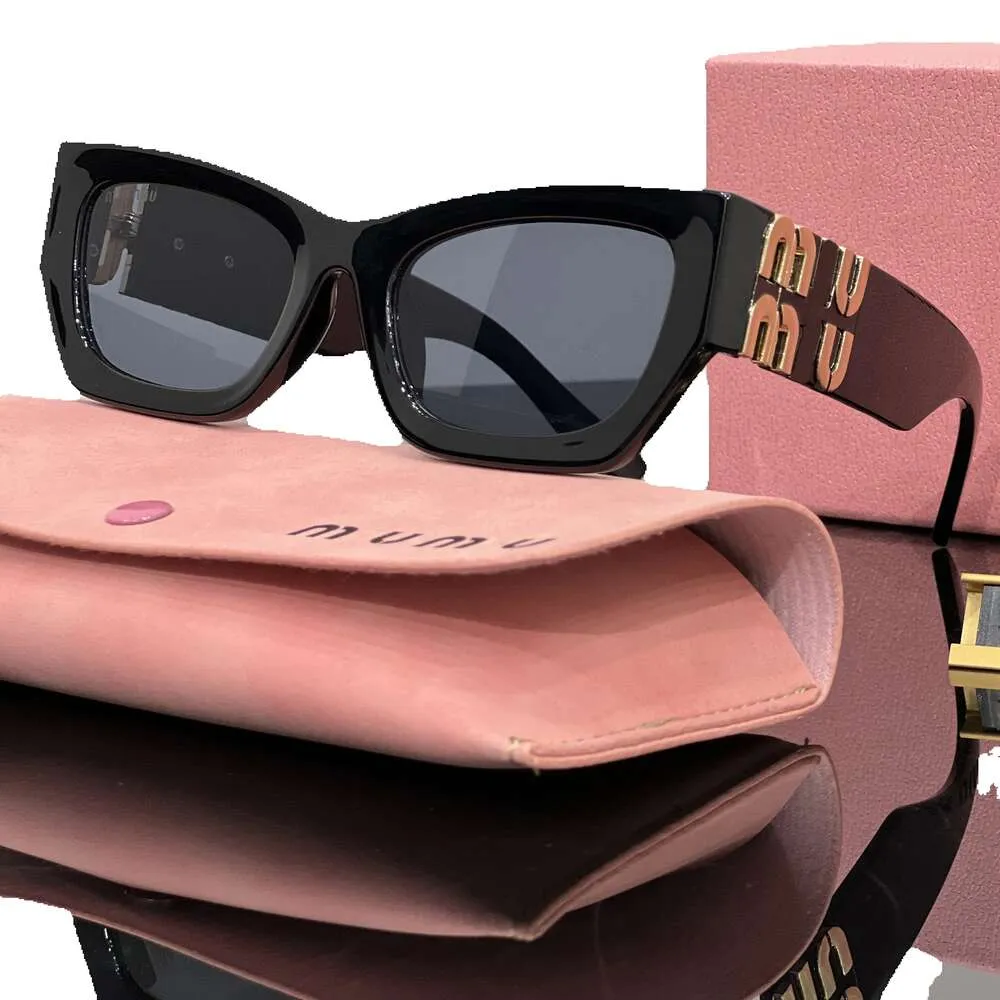 Tasarımcı Güneş Gözlüğü Erkek Gözlükler Kişilik Popüler Erkekler Goggle Kadın Gözlükler Çerçeve Vintage Metal Güneş Gözlükleri Kutu Çok İyi Hediye