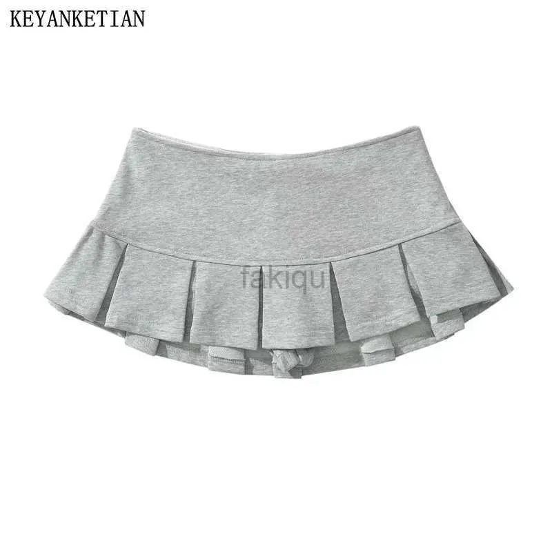 Sexig kjolkjolar Keyanketian New Womens Loop Tyg Low Midj Y2K Mini Ski Wide Fold Decoration Light Gray Flonce A Line Skort Hot Sweet 24326