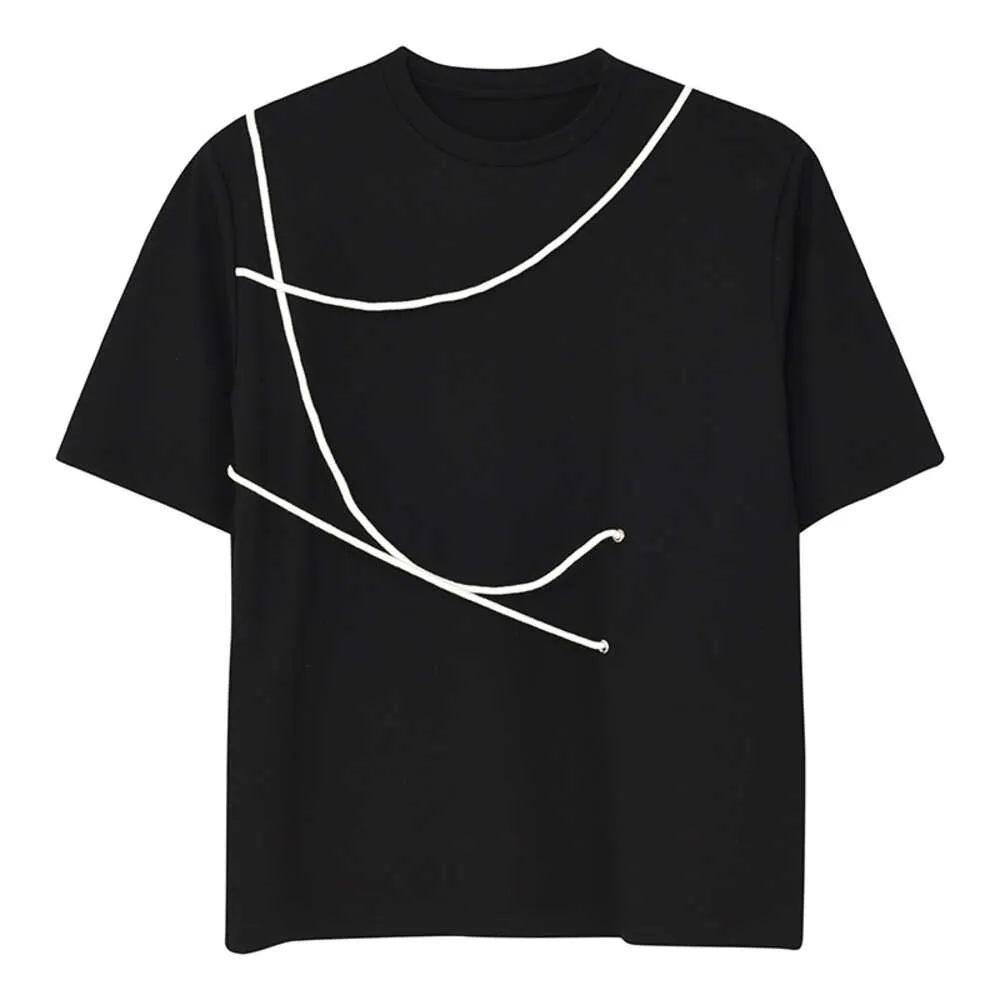 T-shirt a maniche corte con cuscino per spalla in corda per stilista estivo per design di minoranza da uomo, t-shirt semplice e di alta qualità