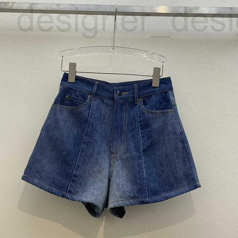 Kvinnors shorts designer märke vår/sommar ny miu hög midja bantning dagligen pendling enkel och mångsidig åldrande tjejstil denim 2504