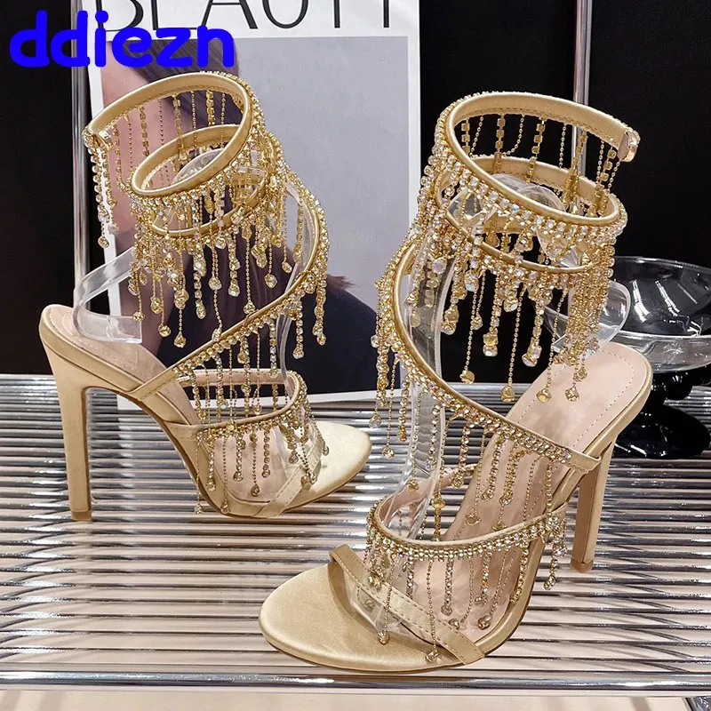 Mode s peep teen dames hoge hakken kristal schoen dunne gouden schoenen gladiator sandalen vrouwelijk schoenen 240318