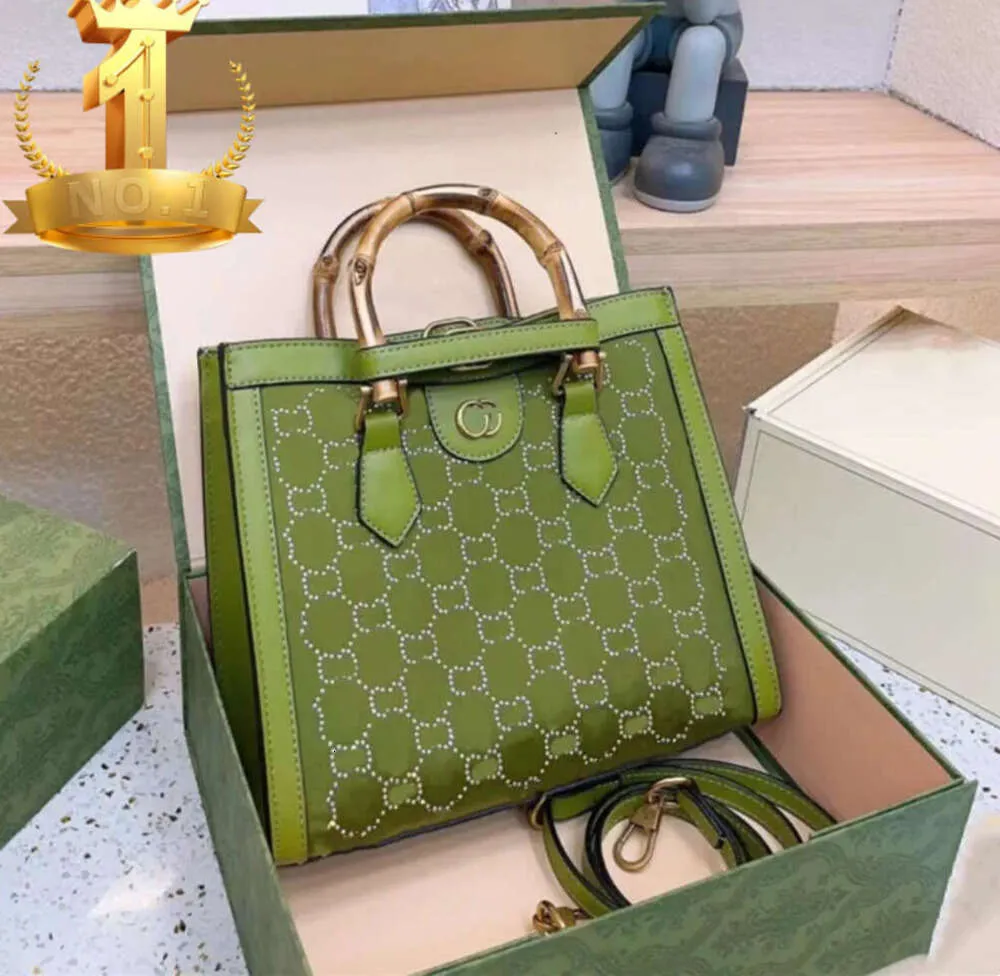 Handbags Woman Bamboo Shoulder Bags Bamboos Designer Bag Shining Bead Diamond Crossbody Tote Bag Shopping Totes Fashion Leather 2023 5A s gwecs