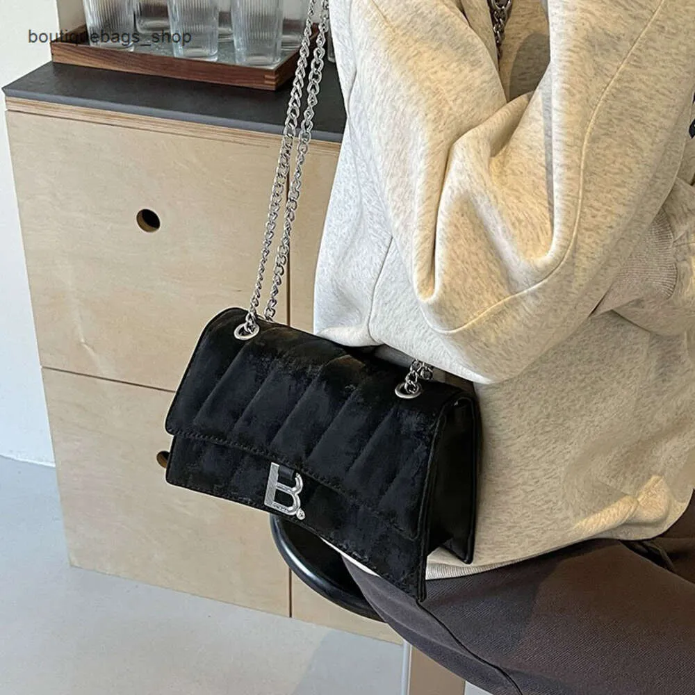 Borsa a tracolla Borsa a tracolla singola alla moda da donna con marchio di sconto per le donne Sensazione di fascia alta Piccola piazza alla moda e pendolarismo