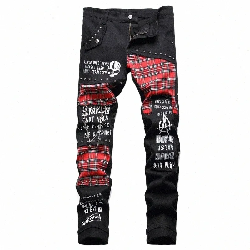 Hommes Ecosse Rouge Plaid Tartan Patchwork Jeans Punk Rivet Patch Noir Denim Pantalon Crâne Lettres Imprimé Slim Pantalon Droit C0MA #