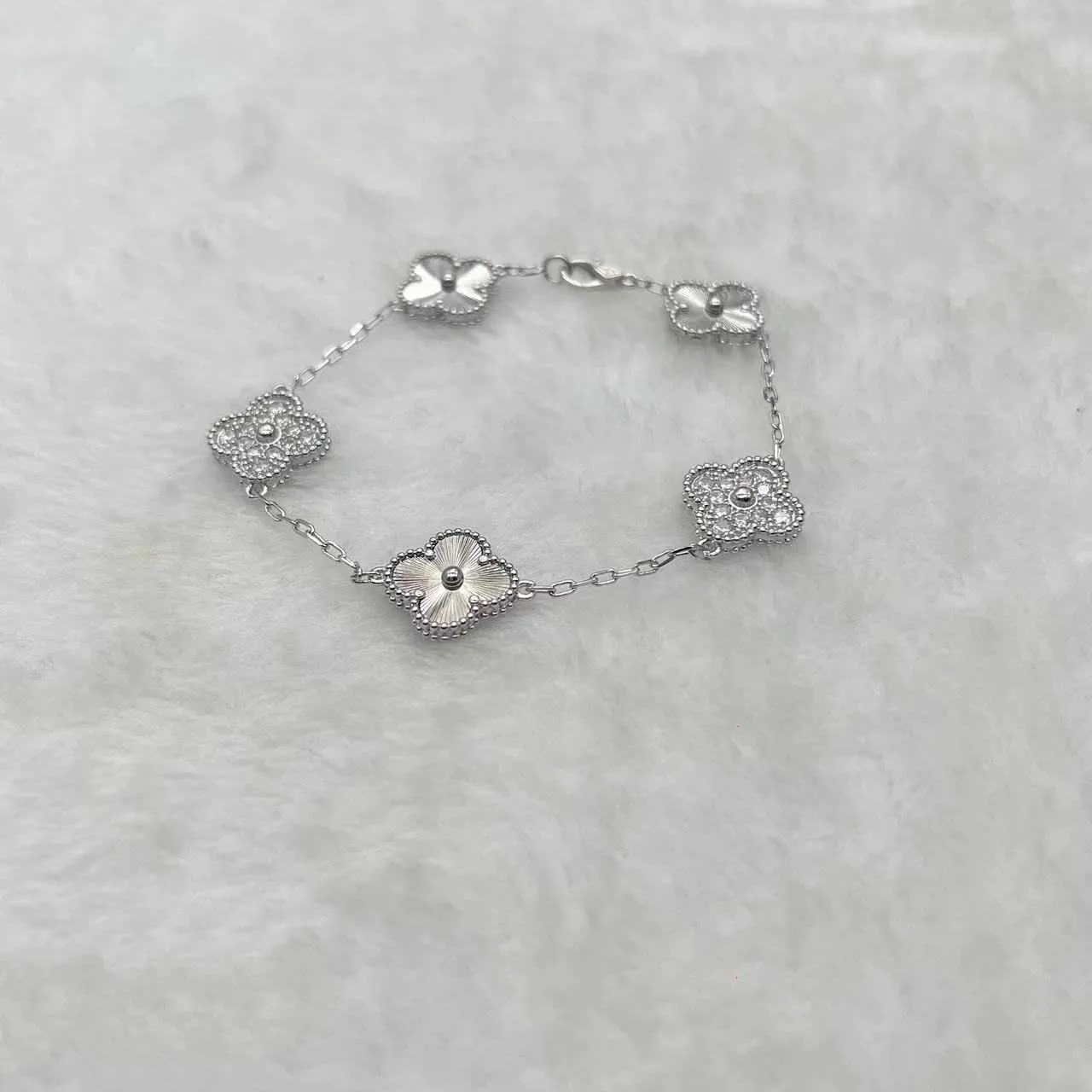 Brand Charm Van High Version Laser Diamond Bracciale