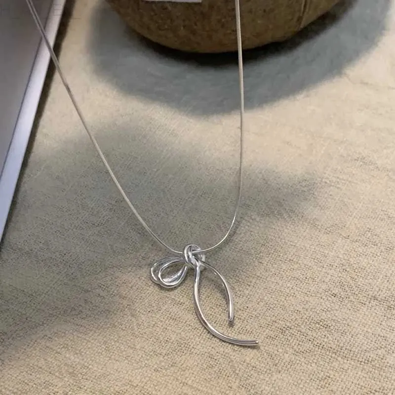 Pendanthalsband 925 Sterling Silver Necklace Bowtie Ribbon Simple Knot Punk Geometric for Women Girl Jewelry Gift Dropshipping WholesalEC24326