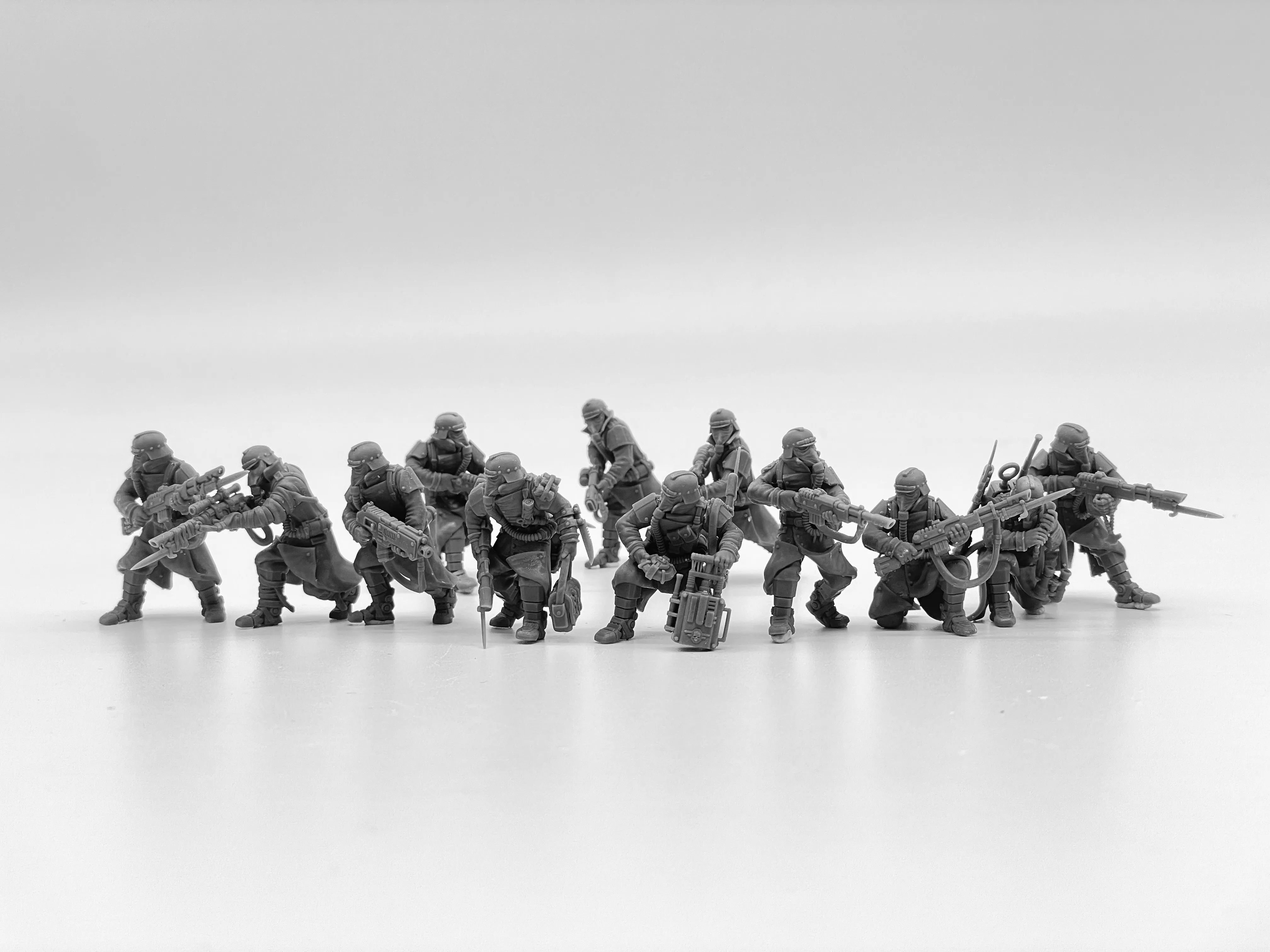 Kit de modelo de resina Imperial Force Death Division Kill, figuras de soldados sin pintar para juegos de guerra en miniatura, escala de 28mm, juegos de mesa