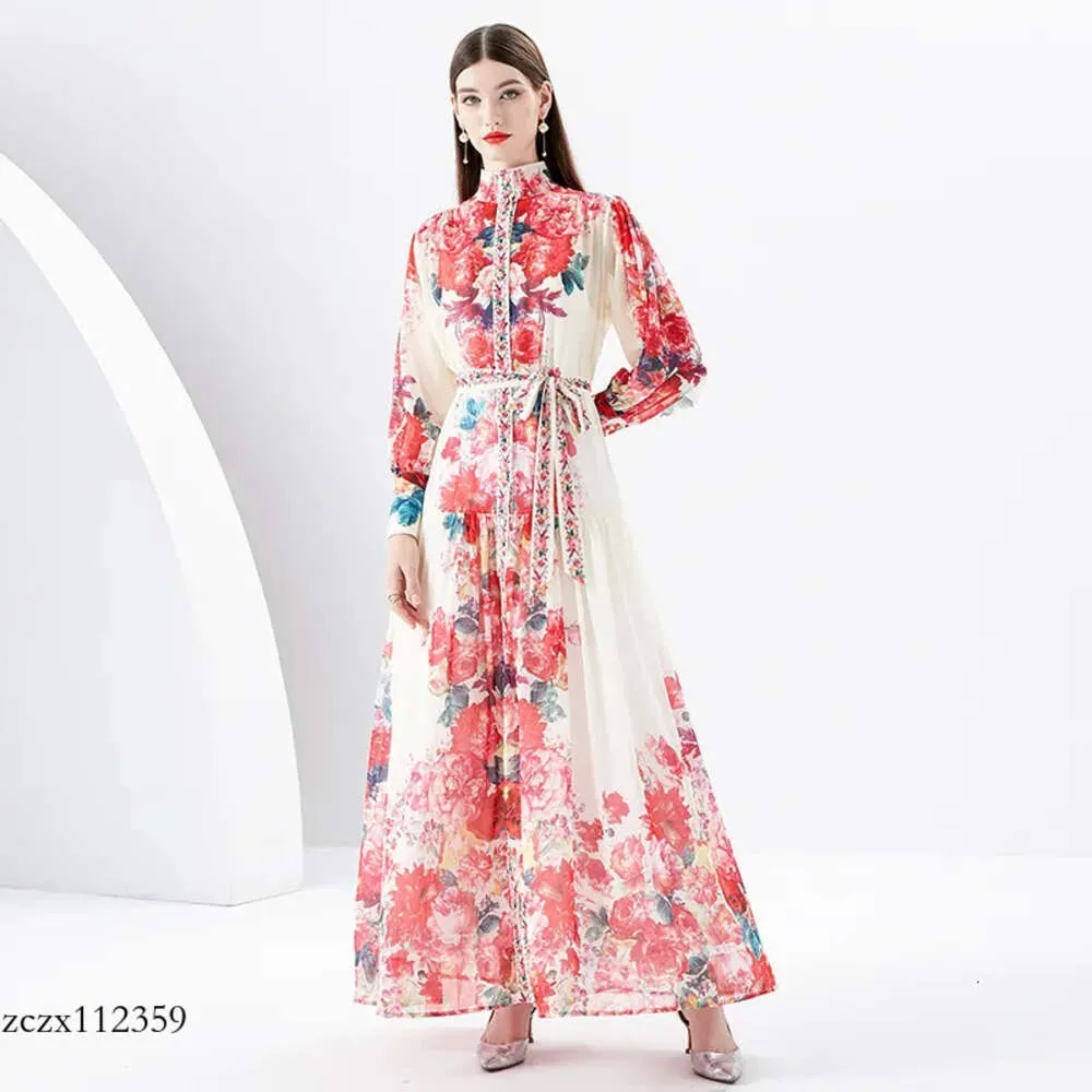 2024 Senaste modellen Kvinnor Elegant Floral Maxi Dress with Belt Spring Autumn Designer Stand Collar Lace Up Midje Vacation Bohemian Dresses 2023 Lantern Sleeve Söt