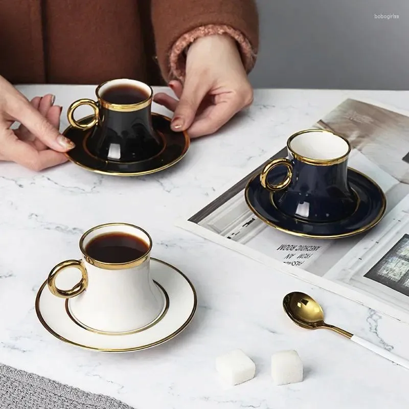 Mokken Koffiekopjes Goud Keramiek En Schoteltjes Europese LightL Uxury Espresso Afternoon Tea Set Verjaardagscadeau Metgezel