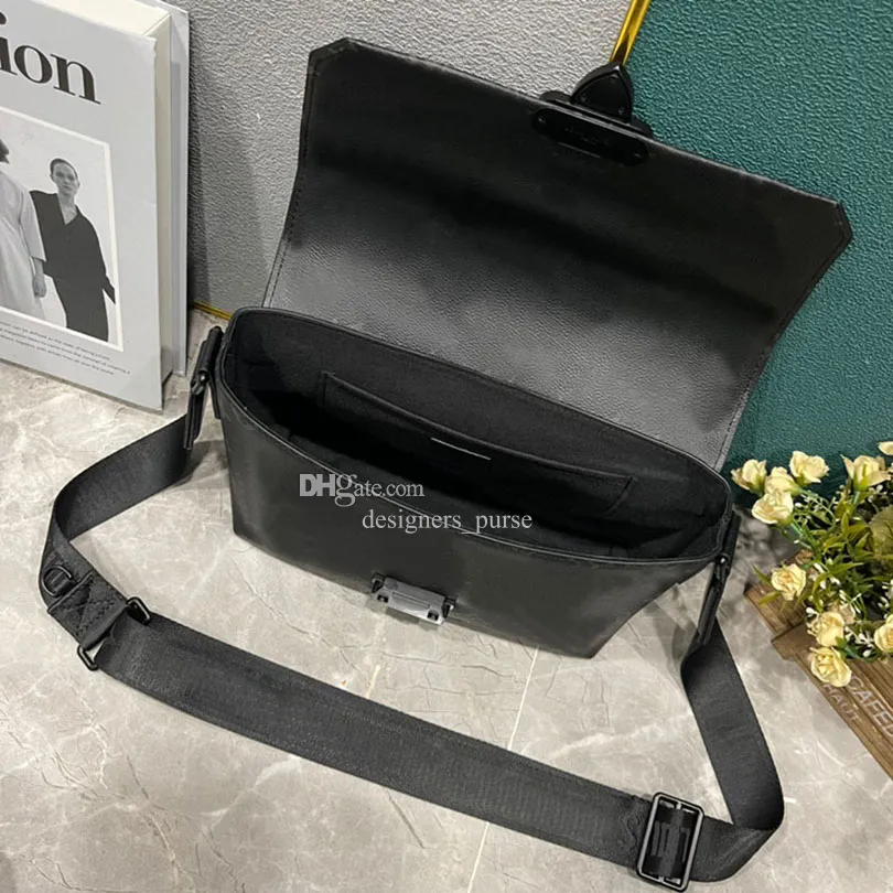 Designers högkvalitativa män messenger väska resor portfölj väska mode läder man klassisk crossbody väska