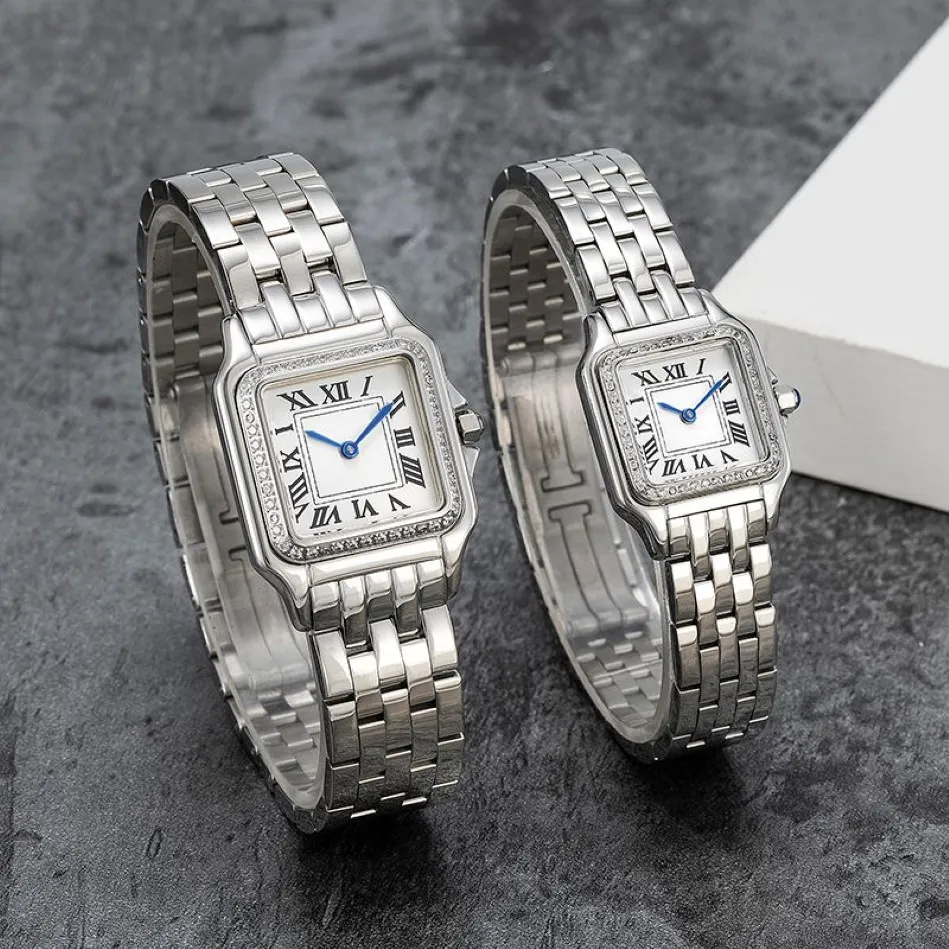 Fashion couple watches are made of high quality imported stainless steel quartz ladies elegant noble diamond table 50 meters water229P