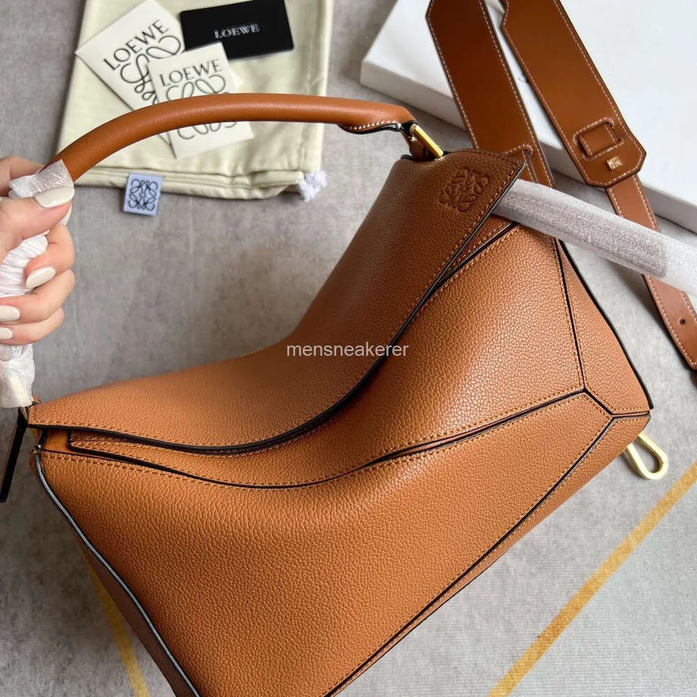 Designer Loe 2025 Handheld Ladys Puzzle Bag High Capacity Spliced