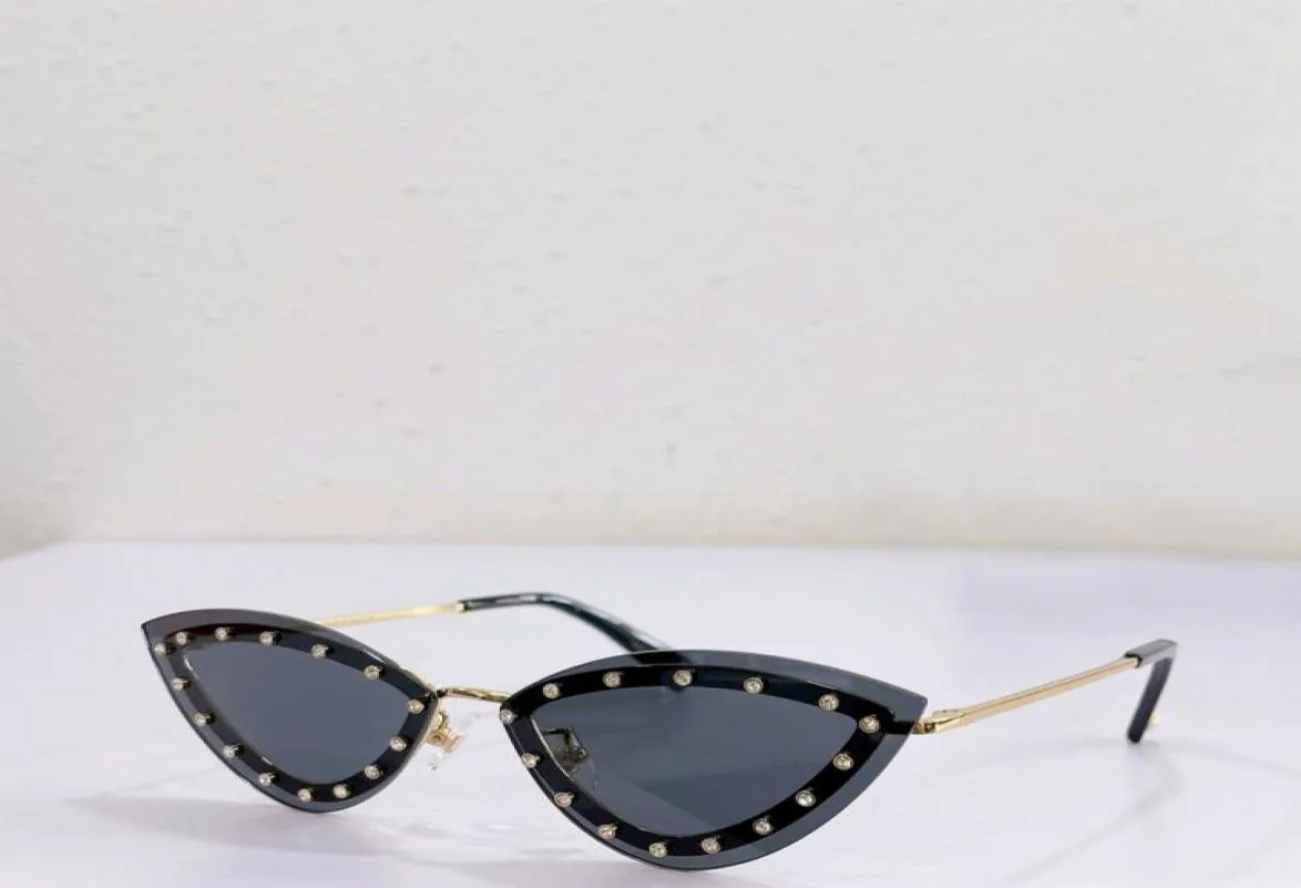 Lunettes de soleil œil de chat clous de cristal noir gris dames nuances d'été Sonnenbrille Occhiali da sole UV400 lunettes avec boîte 9925062
