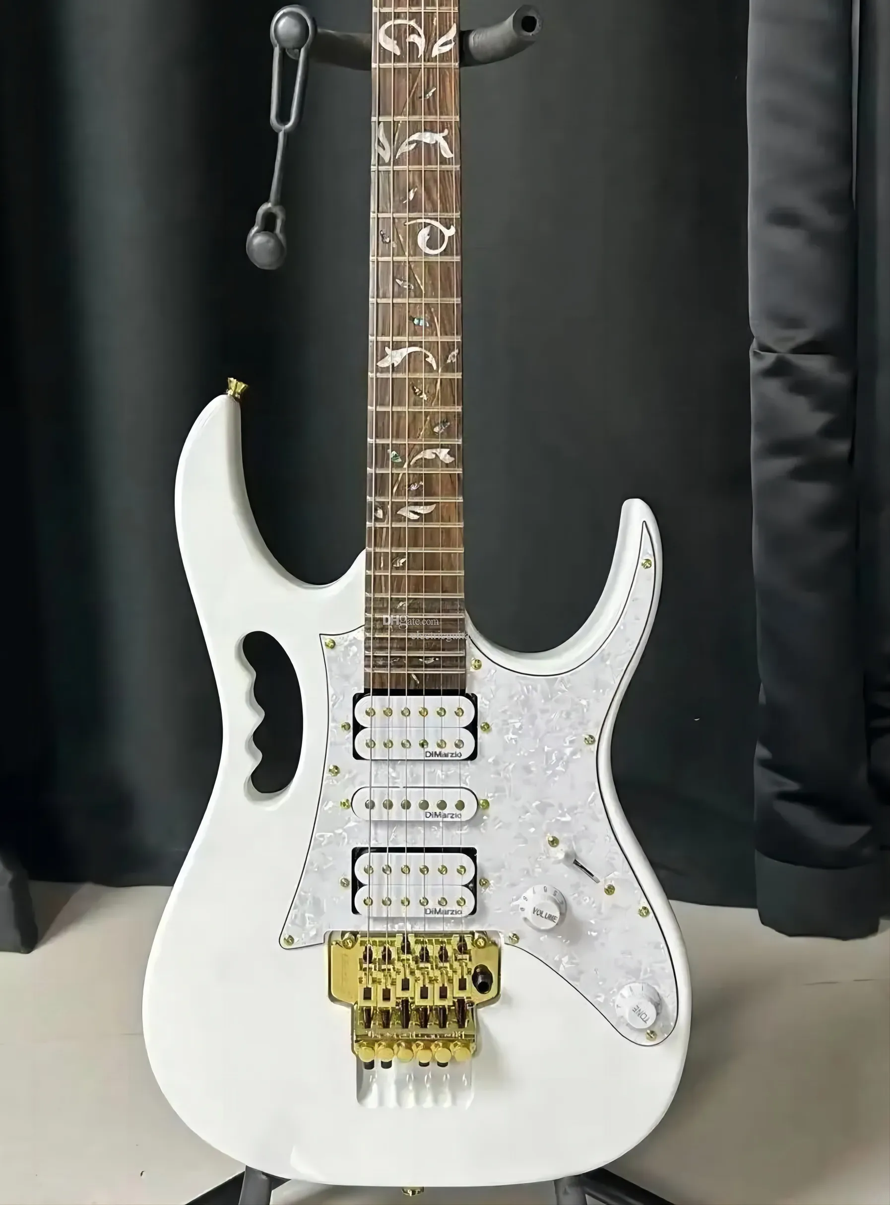 OME 7V E-Gitarre, Floyd Rose Tremolo Bridge, White Pearl Pickguard, 6-saitige Gitarre, kostenloses Boot