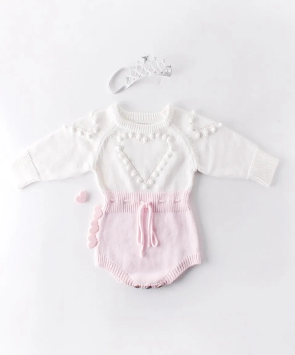 Baby Knitted Clothes Heart Baby Girl Romper Pompom Infant Girls Sweater Designer Newborn Jumpsuit Autumn Winter Baby Clothing DW465317792