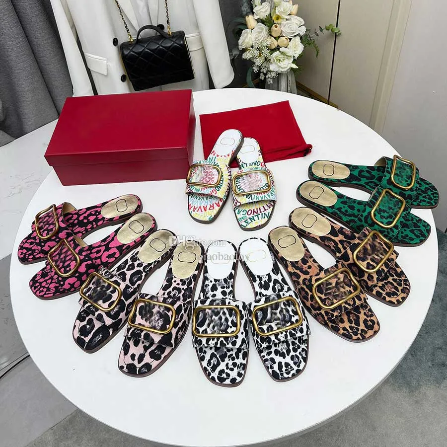 Beach slippers Classic Flat heel Summer Lazy Designer shoe fashion Leopard Big Head flops leather lady Slides women shoes Hotel Bath Ladies sexy Sandals Large size 43