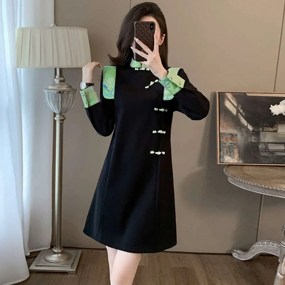 2024 Primavera di fascia alta Squisita età occidentale Riducendo il miglioramento Qipao Nuovo stile cinese Pan Button Dress Elegance