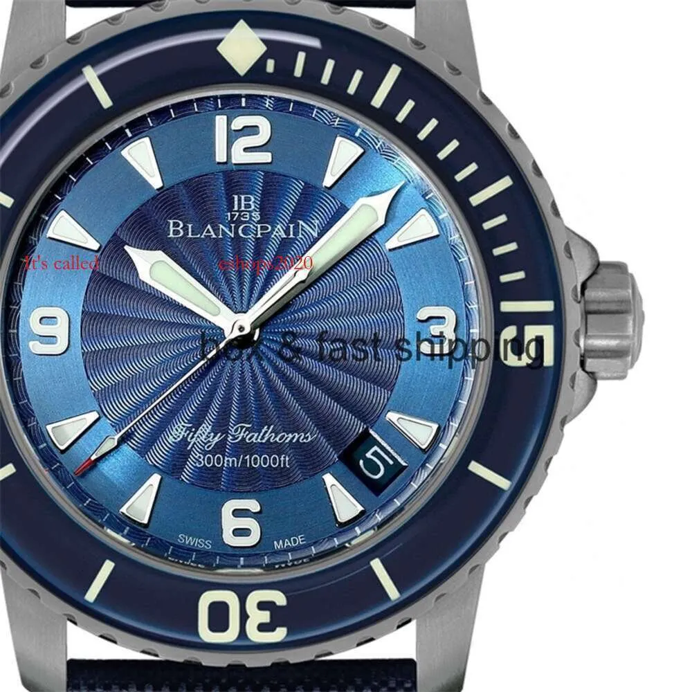 Titanium 45 mm 1315 Ruch Designer Luksusowy zegarek i wodoodporne męskie modne modne modne biznes Elegancki Fifty FJge