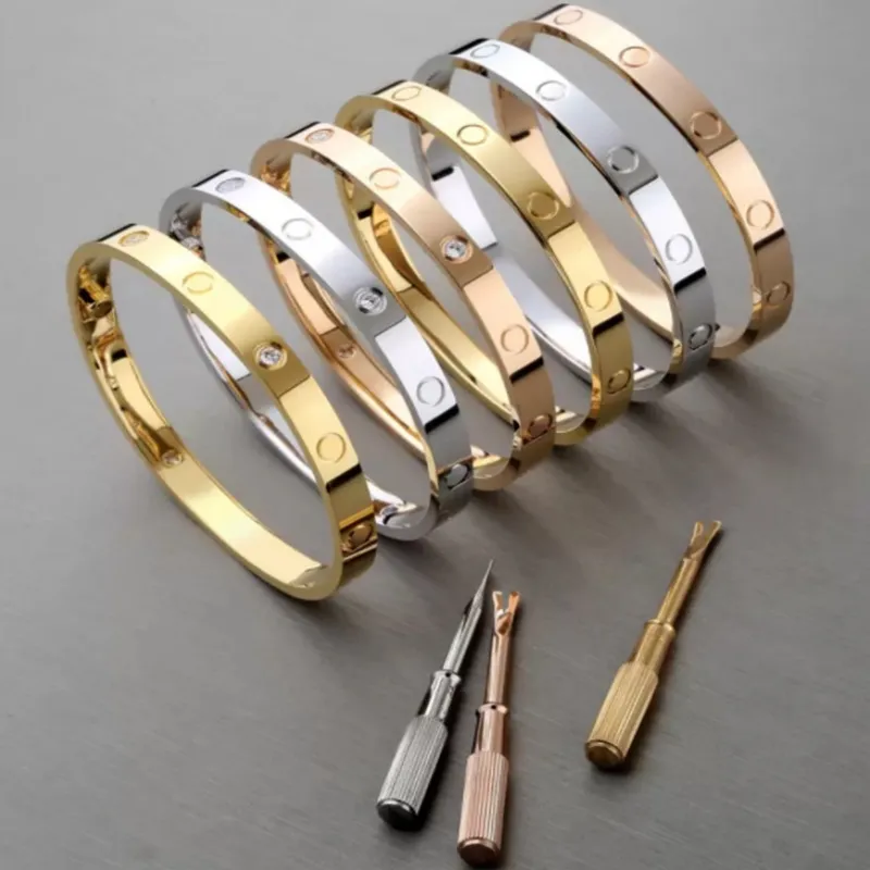Vida Bilezik Tasarımcı Bileklik Moda Bileklik Pırlanta Metal ile Moda Bileklik 18K Altın Kaplama Elmas Kadın Erkek Tırnak Bilezikleri Gümüş Klasik Marka Tasarımı Takı