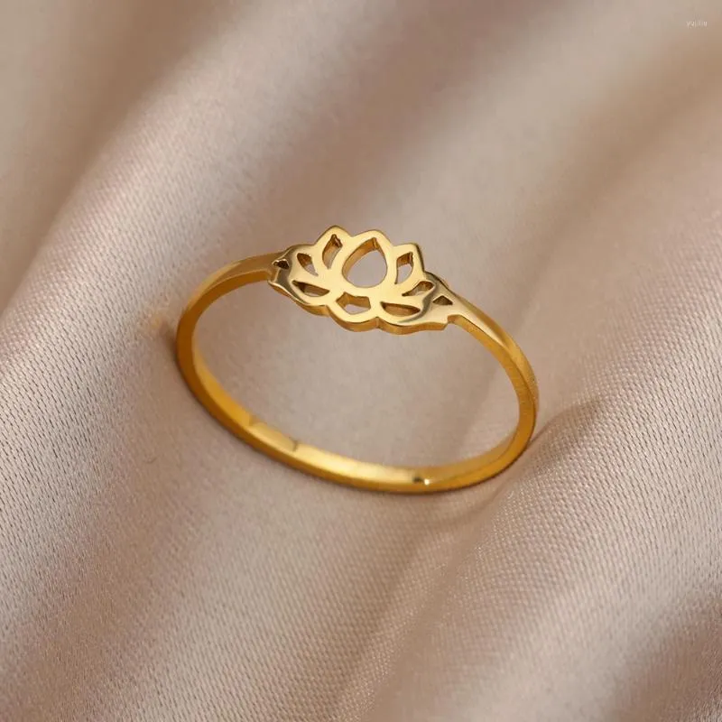 Cluster Ringen Lotus Voor Vrouwen Goud Kleur Roestvrij Stalen Ring Vintage Lucky Plant Esthetische Jewerly Paar Huwelijkscadeau Anillos Mujer