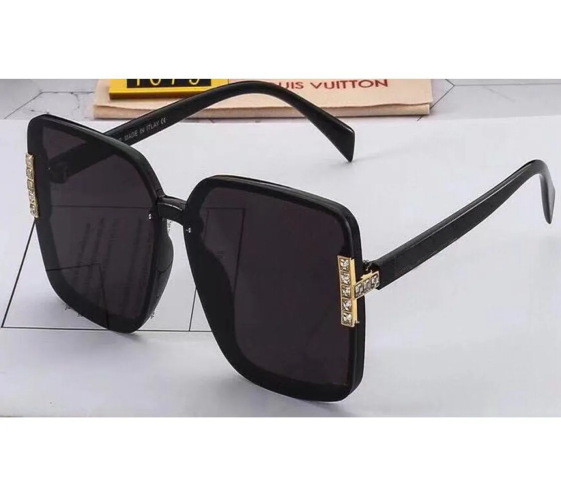 Summer Fashion Woman Driving Solglasögon Ladies Outdoor Solglasögon Cycling Man Eyewear Black Sun Glasses UV Wind 7Colors 9839939