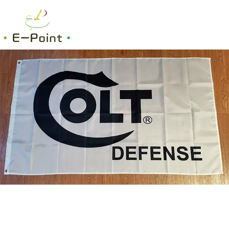 Accessoires Colt Defense Gun Flag 3 pieds * 5 pieds (90 * 150 cm) Taille Décorations de Noël pour la maison Drapeau Bannière Intérieur Extérieur Décor M55