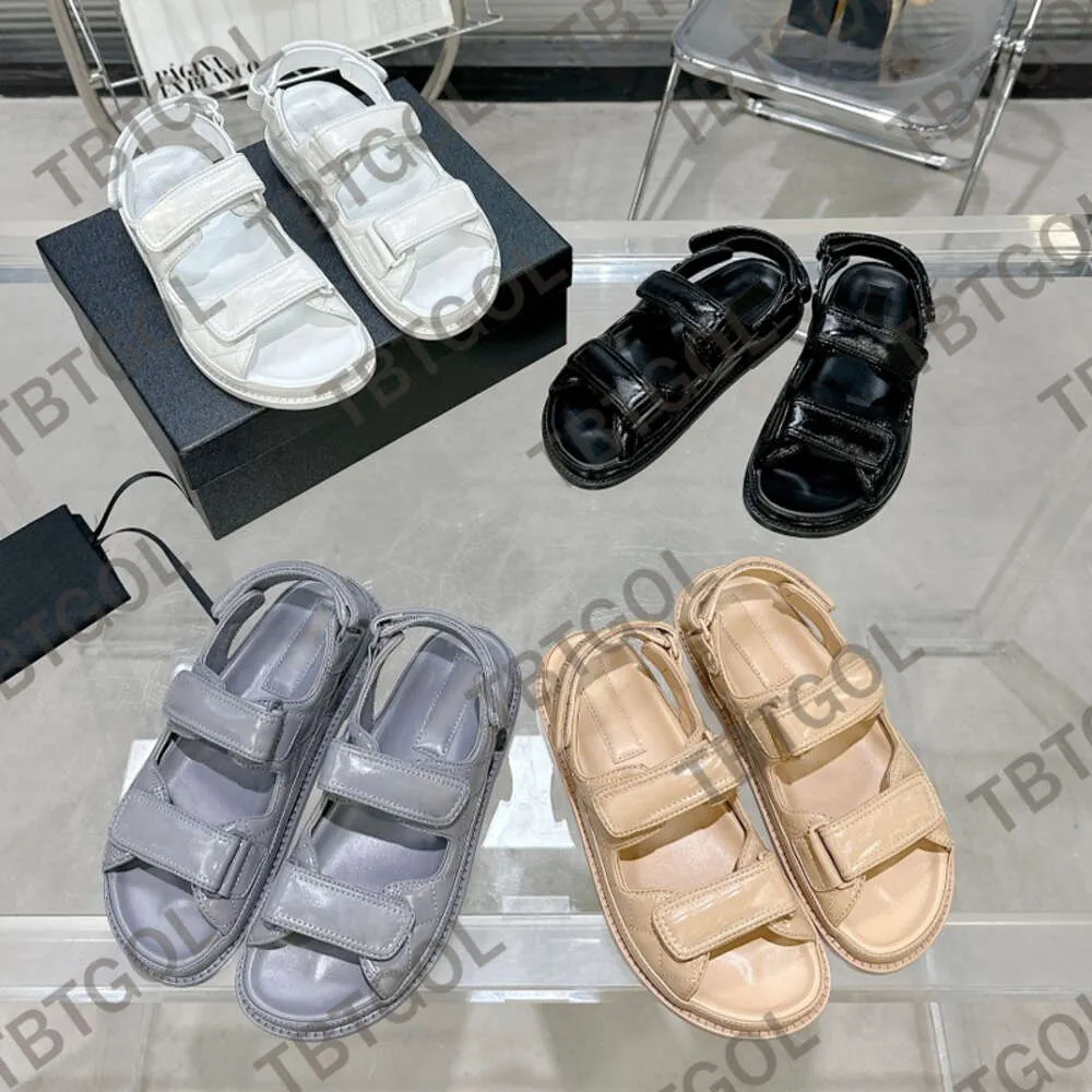 Womens Designer Dad Sandals High Quality Buckle Slides for Summer Beach Stylish Shoes with Box