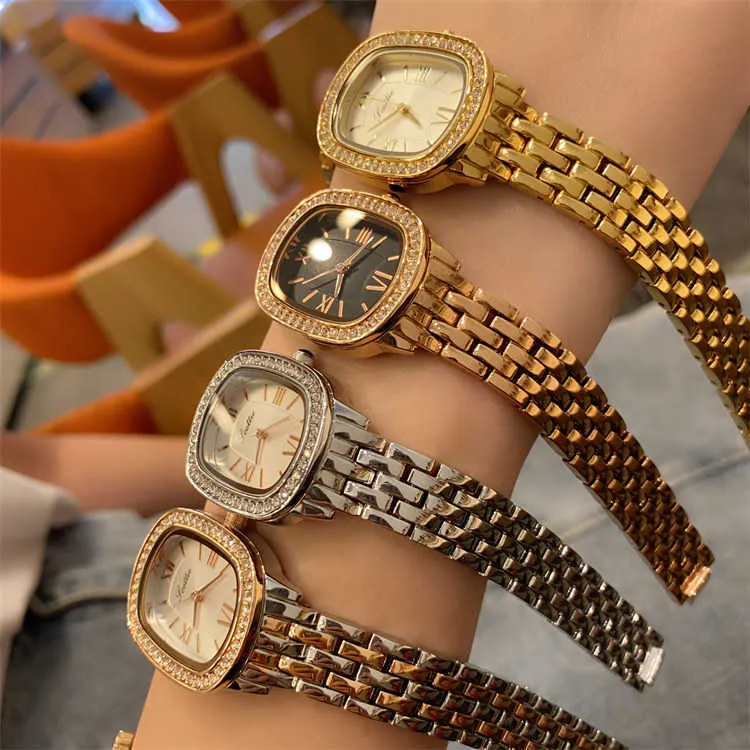 Designer hand watch discount