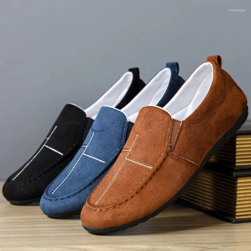 Casual Shoes 2024 Spring Autumn Men's Fashion Breathable Walking Outdoor Soft Bottom Loafers Slip-on Sneakers For Men