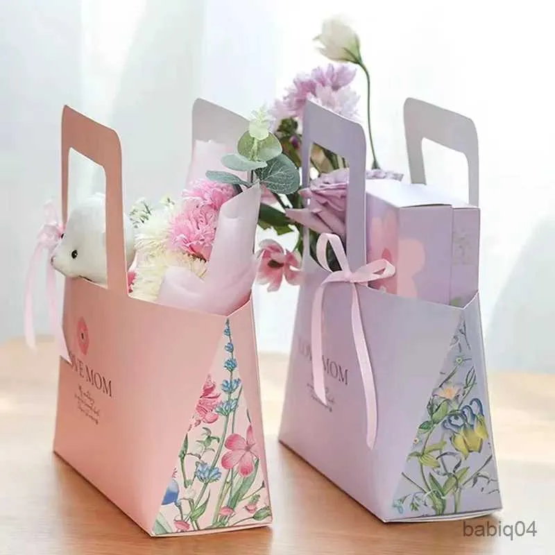 Cestini portaoggetti Scatola per fiori portatile Borsa di carta Confezione regalo Confezione regalo per festa di nozze Confezione pratico cesto di fiori per il matrimonio