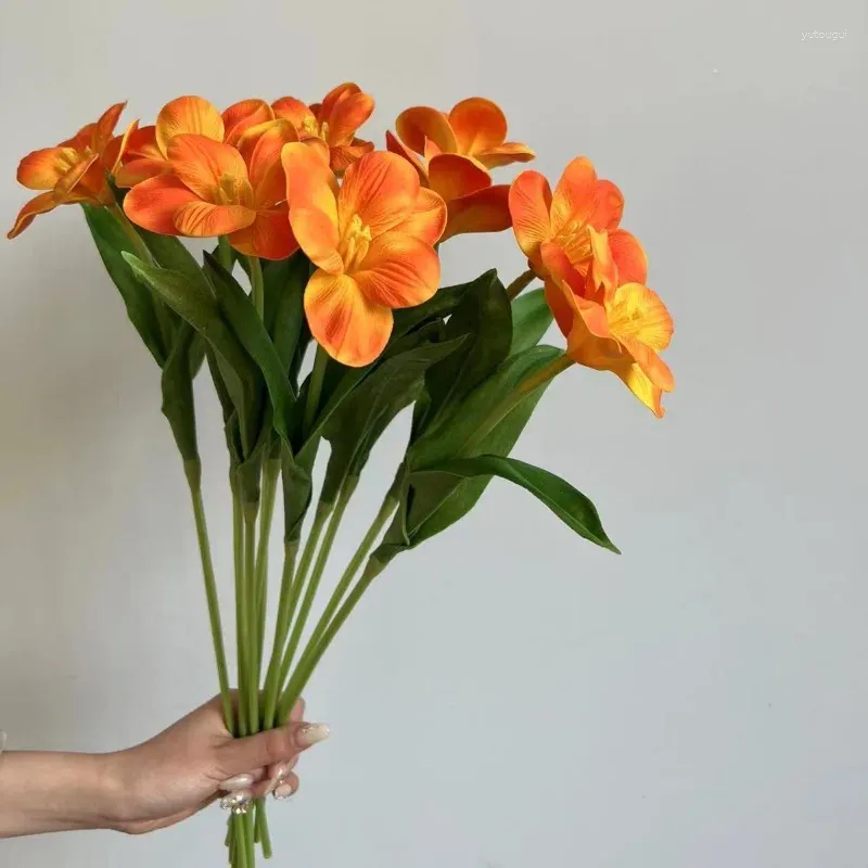 Flores decorativas realista e bonita simulação de tulipa pu falsa para decoração de casamento casa el tabel festa