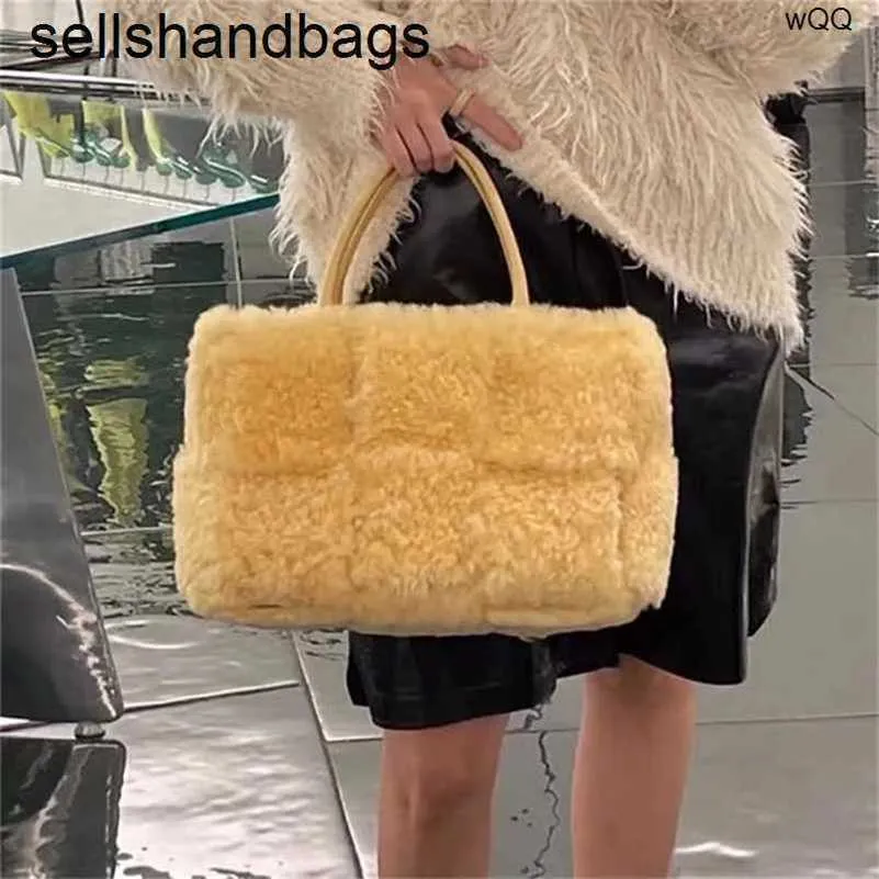 Handbag Totes Arco Bags Large BottegVenetas 7a Genuine Leather Luxury Woven Bags Capcity Handbag with Detachable Zipped Winter Big5NCS