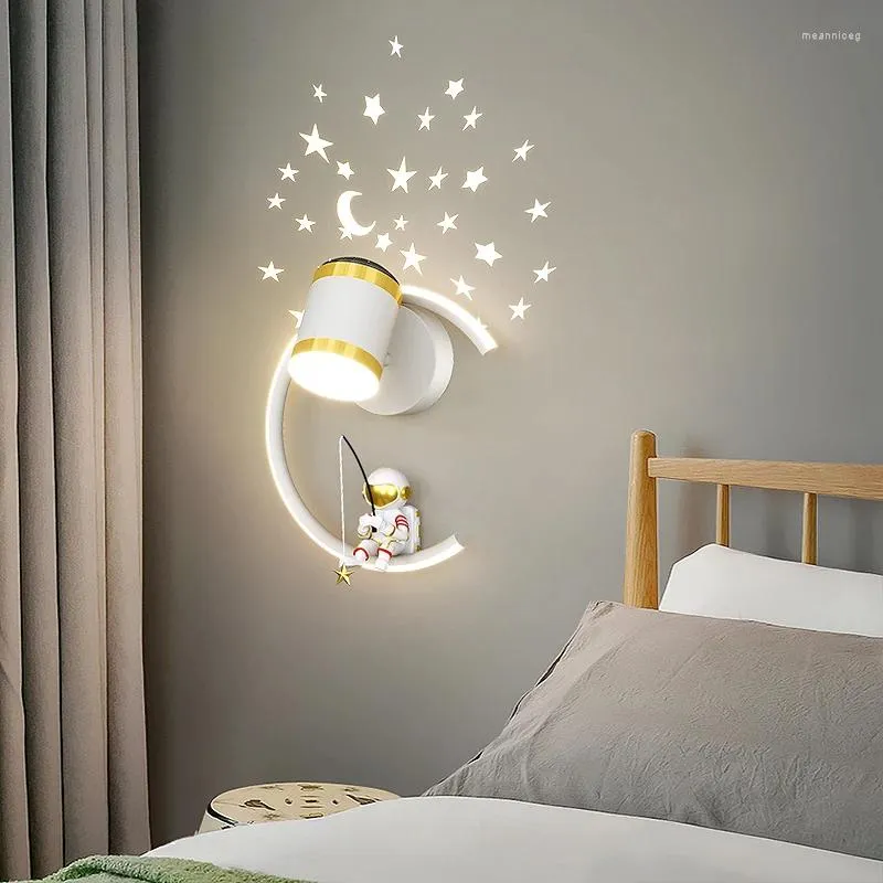 مصباح الجدار الخلفية كاريكاتورية مصابيح LED حديثة مصابيح الشمعدان بجانب غرفة نوم الحد الأدنى