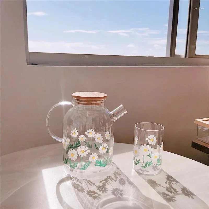 Zestawy herbaciarni Nordic Daisy Transparent Glass Glass Water Bottle Kitchen Cute Sok Milk Drink z pokrywką