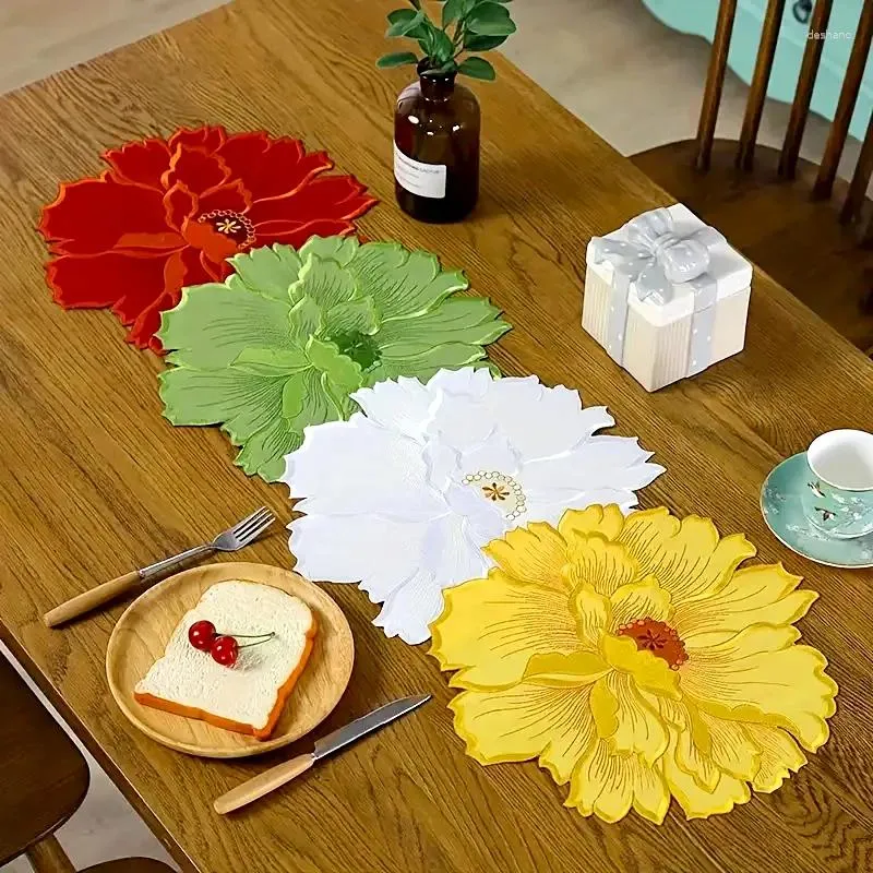Tapis de table 1 pièces napperon en forme de fleur brodé grand coussin d'isolation thermique tasse de thé à café décoration de salle à manger à la maison