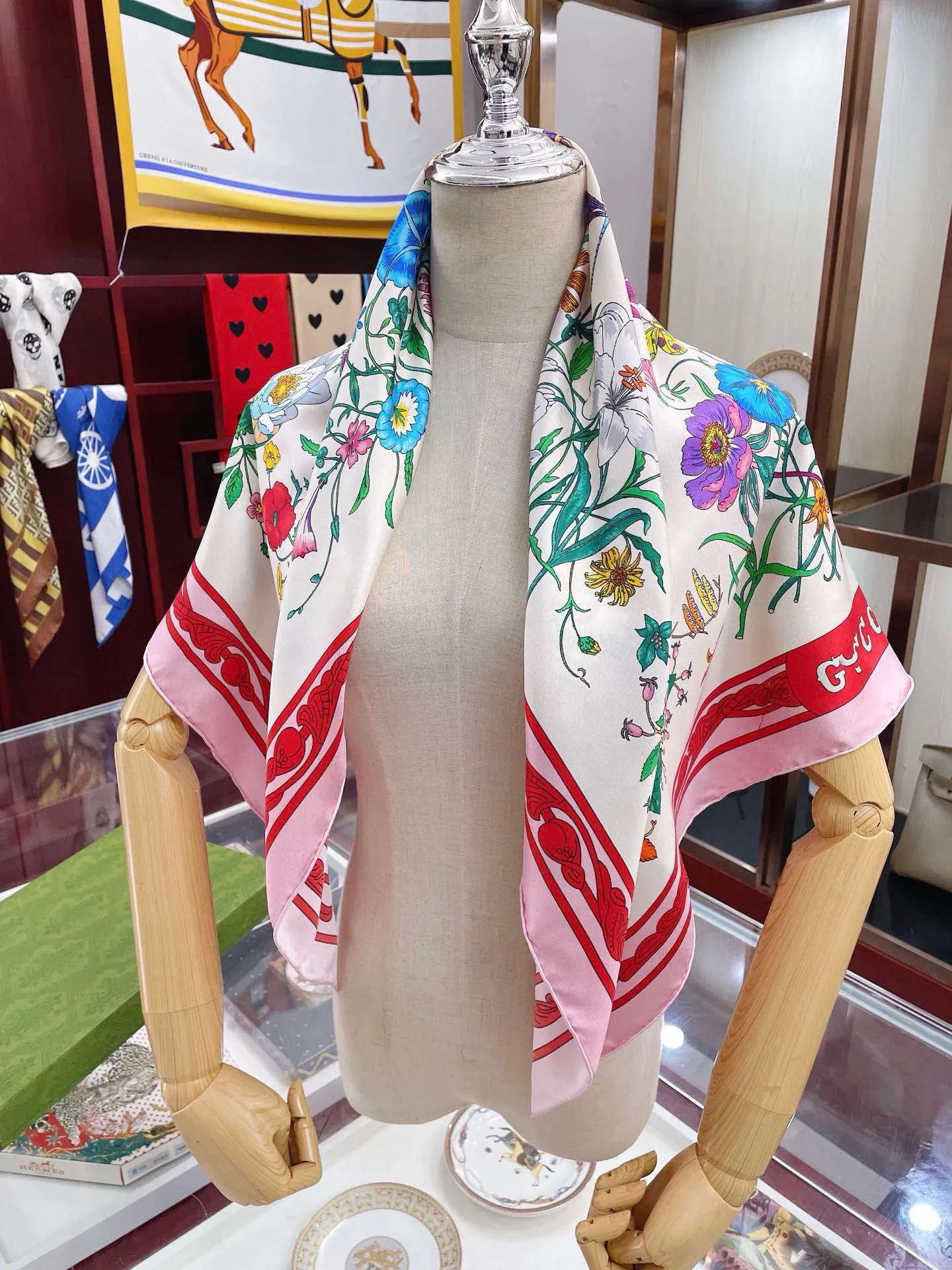 2024 top Printed silk Designer scraf for Travel essential item spring and summer series popular silk scarf head G scraf new synchronization quality