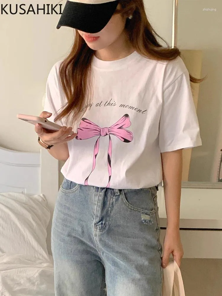 Women's T Shirts KUSAHIKI Korean Chic Summer Niche Bow Letter Print Short Sleeved T-shirt Casual Top 2024 Graphic