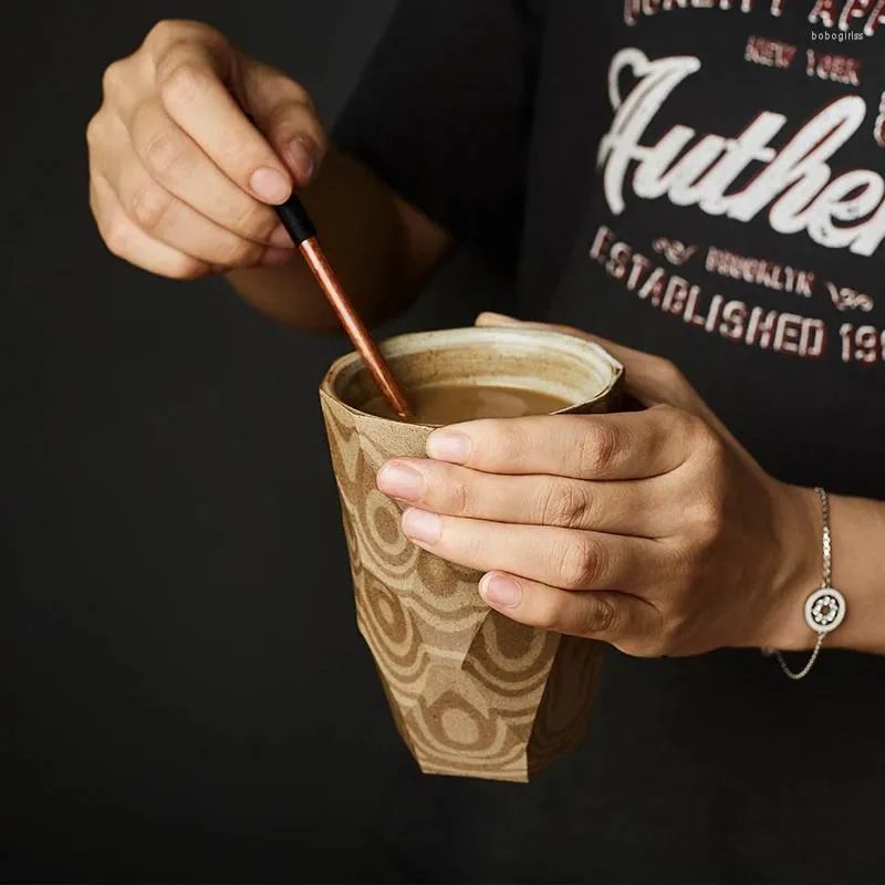 Muggar knivskuren keramisk mugg retro handhållen japansk stil stoare kaffekopp personlig handgjorda ved