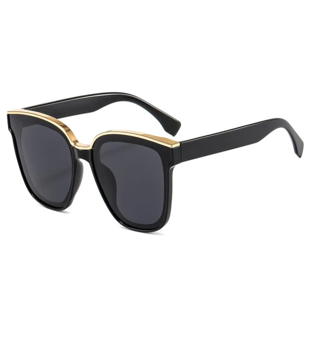 mode topkwaliteit gepolariseerde glazen lens klassieke zonnebril mannen vrouwen vakantie zonnebril met hoesjes en accessoires 82288414205