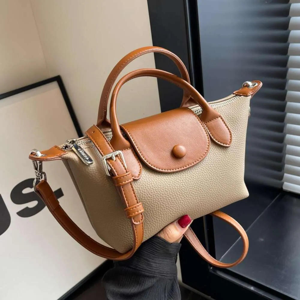 Shop Crossbody Bag Quap Export High for Women 2024新しくてファッショナブルなポータブルdumplingニッチディナー多目的シングルショルダー斜めのクロス