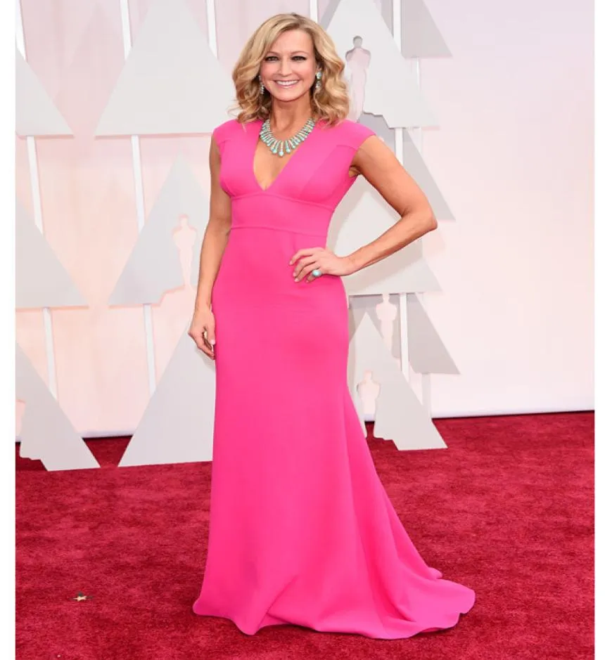 2015 Oscar Lara Spencer Red Carpet Dresses Cap Sleeve V Neck golvlängd Jersey Celebrity Dresses Dhyz 013639513